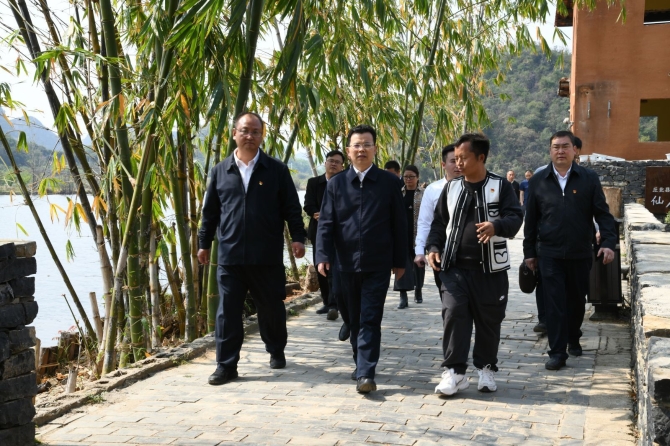 7d71a92936c335a92319efee977bb27a