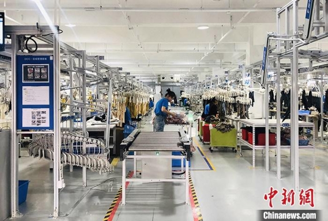 资料图:智能制造业工厂。<a target='_blank' href='http://www.chinanews.com/'>中新社</a>记者 魏晞 摄 资料图:智能制造业工厂。<a target='_blank' href='http://www.chinanews.com/'>中新社</a>记者 魏晞 摄