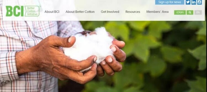 玉渊谭天丨“黑”新疆棉花，西方反华势力的又一次黑枪