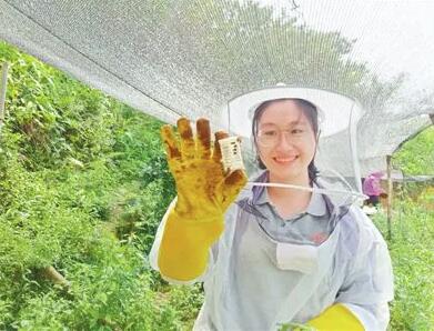 超1800人牺牲在脱贫攻坚一线 那些留在我们心中的扶贫英雄