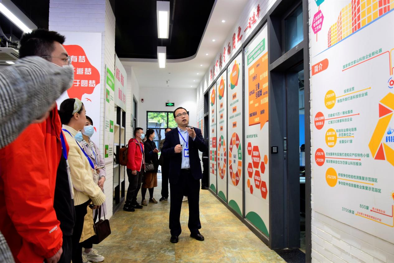 点击查看高清原图 点击查看高清原图