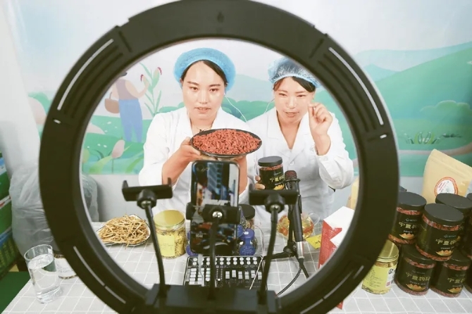 640.webp (1) 640.webp (1)