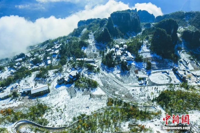 恩施大峡谷。胡成勇 摄