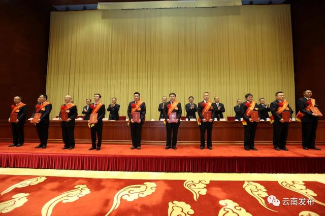 坚决打好扫黑除恶斗争持久战 2.webp.jpg