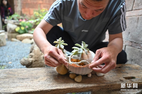 1127358818_16190476960921n