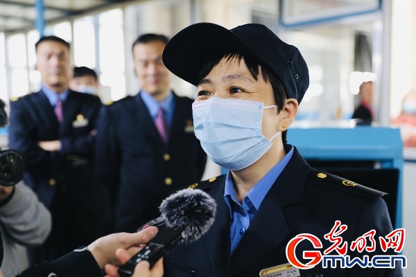 【发现最美铁路】一名铁道车辆配件检修工的自我修养:守住安全底线 【发现最美铁路】一名铁道车辆配件检修工的自我修养:守住安全底线