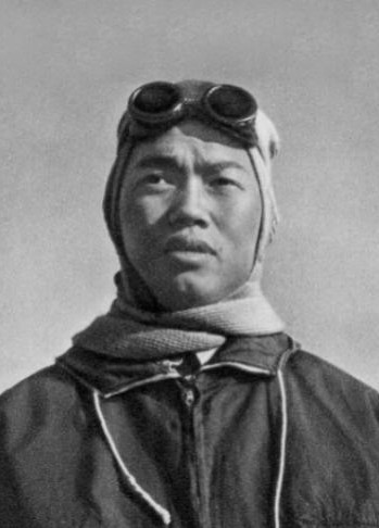 屈银华.jpg