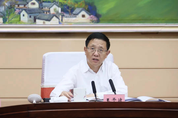 王予波主持召开省滇中引水工程建设管理领导小组会议强调：全面提速工程建设，全力打造精品工程