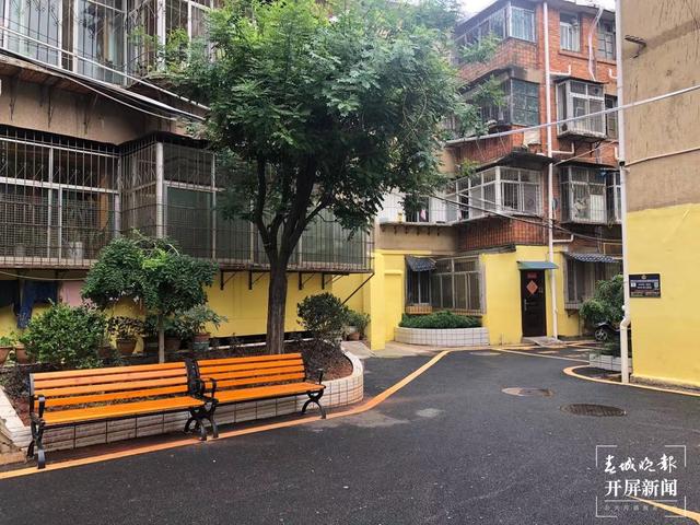 小区新建的凉亭成了居民的“心头宝” 今年官渡区将改造78个老旧小区