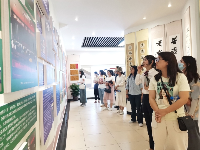 昆明市2021年度党员教育工作骨干培训班到我区宝峰街道党校观摩交流