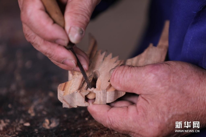 “掌上”龙船 指尖传承5 “掌上”龙船 指尖传承5