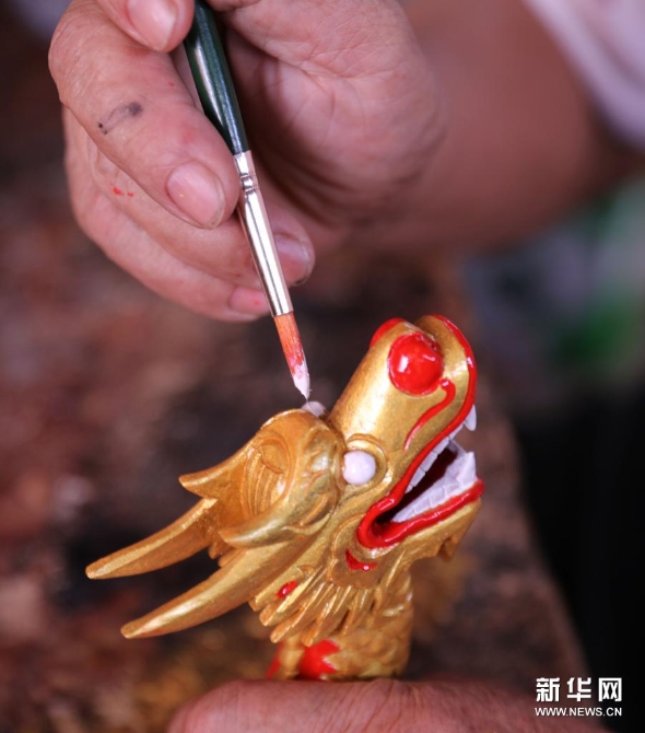 “掌上”龙船 指尖传承6 “掌上”龙船 指尖传承6