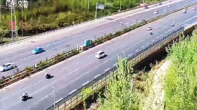 “简直太幸运！”昆明300多个路口实施“绿波带”，市民驾车很舒心 春城晚报-开屏新闻记者 刘嘉 摄影报道