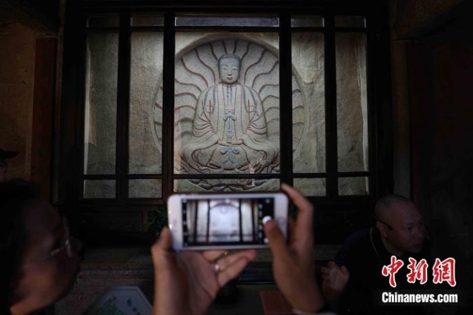 点击进入下一页