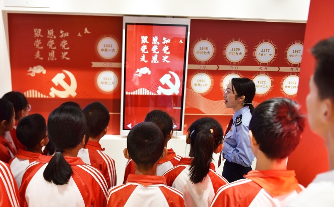 晋宁区税务局与晋宁区晨光学校共育“红色”幼苗