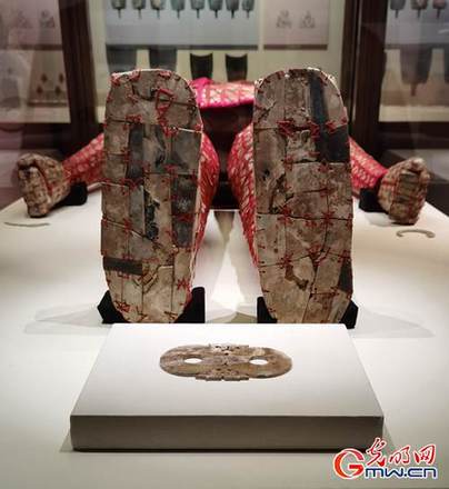 对襟款式、丝线编缀，揭秘两千多年前南越王丝缕玉衣之谜