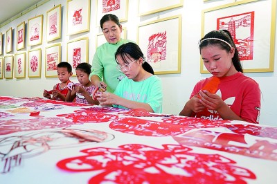 纾解“妈妈们的焦虑”还需要再加把劲 纾解“妈妈们的焦虑”还需要再加把劲