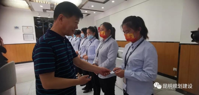 一店一码、一人一码,昆明房产中介实名“挂牌上岗”!