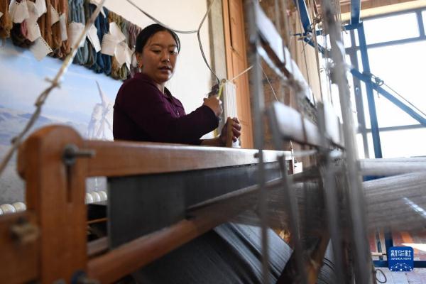 走进乡村看小康——家门口“编织”幸福生活 走进乡村看小康——家门口“编织”幸福生活