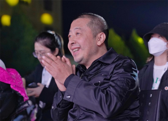 74daf9f8-5608-4e6d-8292-c620488e462e