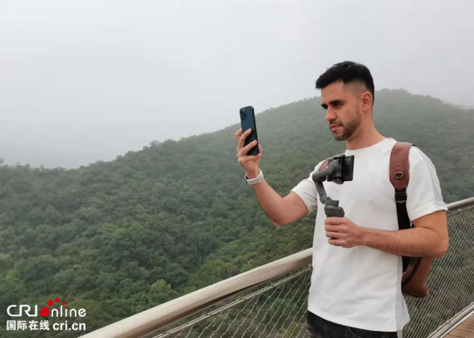 冰雪盛会 蓄势待发 外籍大V向世界展示冬奥会中国样本 冰雪盛会 蓄势待发 外籍大V向世界展示冬奥会中国样本_fororder_图片2