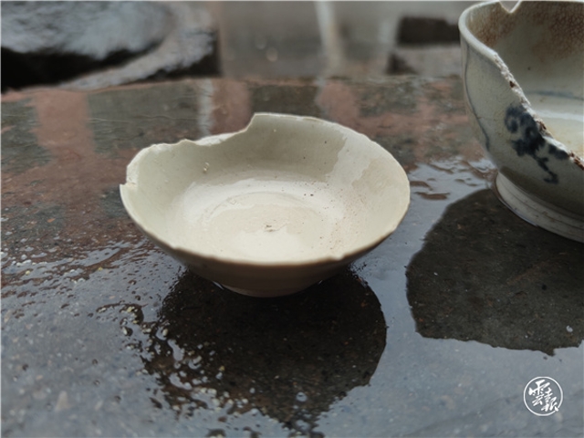 云南镇雄县发现明清时期大型青花瓷古窑址