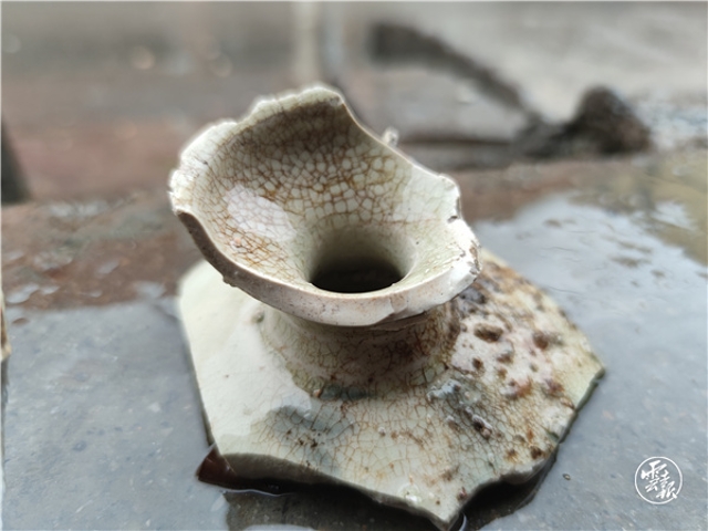 云南镇雄县发现明清时期大型青花瓷古窑址