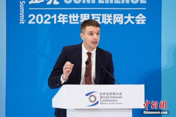 图为英国网红司徒建国出席论坛。 <a target='_blank' href='http://www.chinanews.com/'>中新社</a>记者 韩海丹 摄
点击进入下一页