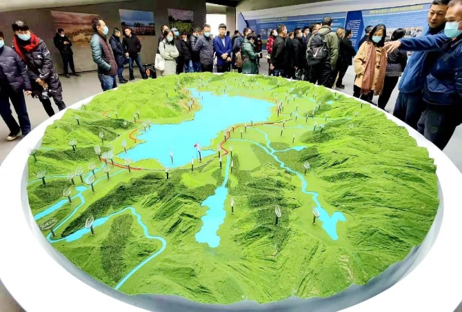 ed55b546-c554-4b00-92b9-3144243b061e ed55b546-c554-4b00-92b9-3144243b061e