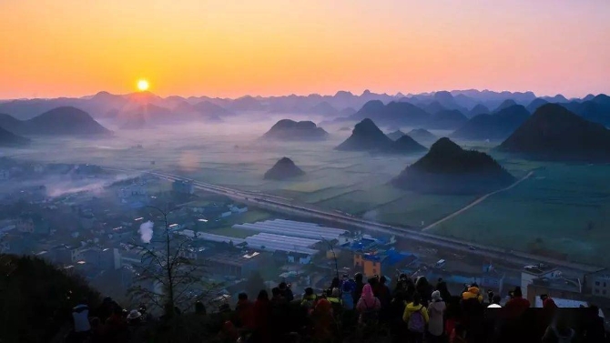 e79f7f16d149418da3eb07367395d3ce