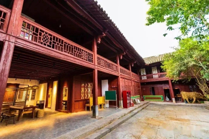 7295c42042bf43fbaffb3f6fd9b80034