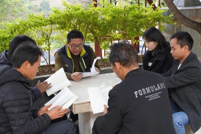 00304347561_5225db39