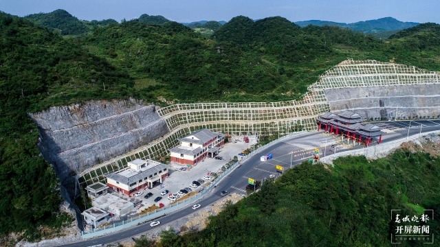 重磅!昭泸高速今天全线通车,直通滇川两省人民的心坎里!(申时勋 通讯员 王朝元 韩世江 摄)