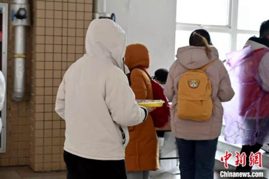 西安科技大学为校外研考生备“免费午餐”