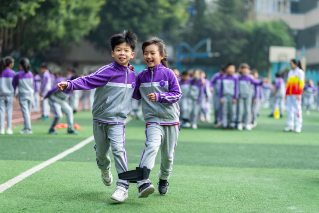 体育锻炼 快乐成长