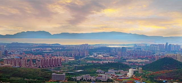 疏通19条“毛细血管”，新增3000个停车泊位！这些都是呈贡区政府给群众的承诺（供图）