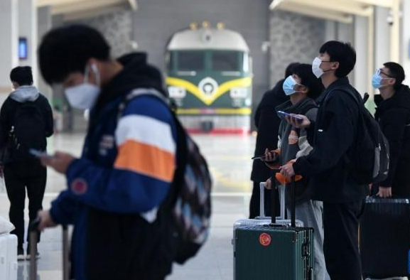 “春运+防疫” 暖心举措让身处异地的他们平安返乡 “春运+防疫” 暖心举措让身处异地的他们平安返乡