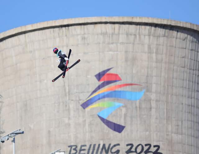 谷爱凌女子大跳台决赛(图据新华社)