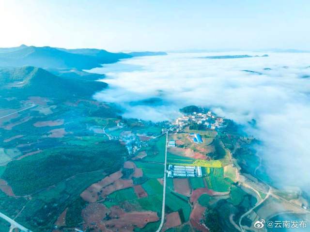 绝美云海就在红河泸西 人民日报客户端云南频道（王正鹏 摄）