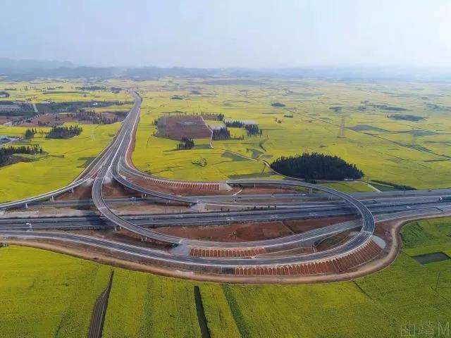 云南东部出海最近通道!云南又一条高速公路通车.jpg
