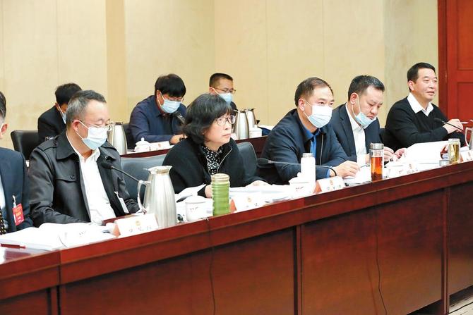 8dcfa4c6-dbc6-40ba-af73-c6f777b7f655