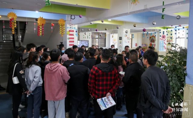 官渡区叫停3家无证“幼儿园” 200余名幼儿正分流入园（通讯员 虞杨 李昊 摄）