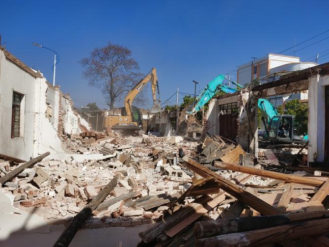 40161_990x40960 40161_990x40960