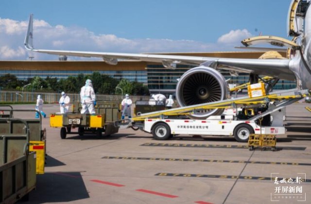 昆明机场(开屏新闻记者 曹婕 通讯员 倪嘉云 摄)