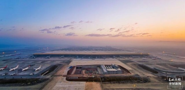 昆明机场(开屏新闻记者 曹婕 通讯员 倪嘉云 摄)