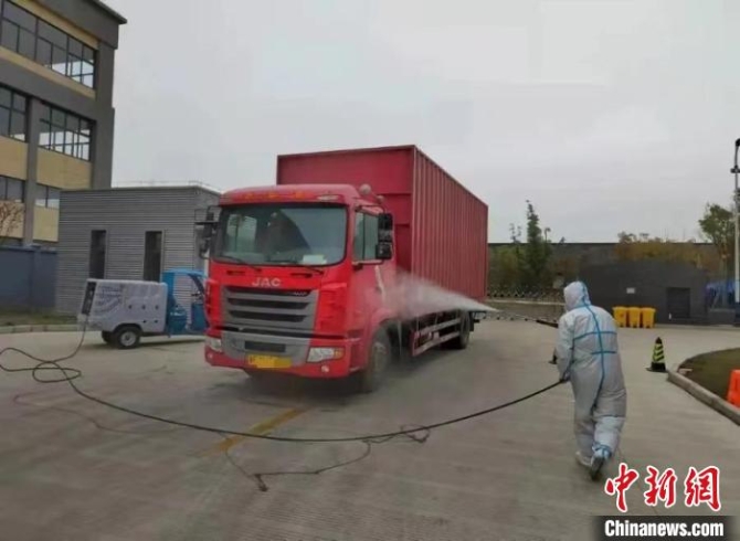 杭州为货车司机出台十条举措：免费提供餐食、核酸检测