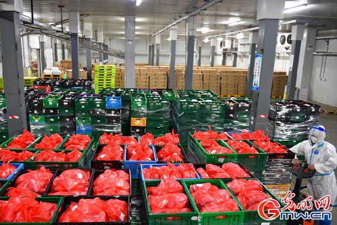 【组图】“守沪者联盟”丨从临时仓库到骑手小哥 上海打通物资供应“最后一公里” 【组图】“守沪者联盟”丨从临时仓库到骑手小哥 上海打通物资供应“最后一公里”