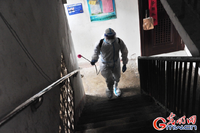 【组图】“守沪者联盟”丨上海开展预防性消杀作业 进一步阻断疫情传播链 【组图】“守沪者联盟”丨上海开展预防性消杀作业 进一步阻断疫情传播链