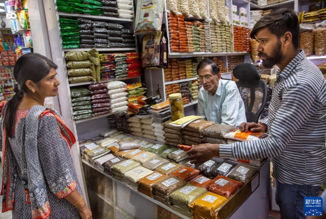 1128557388_16498515207211n