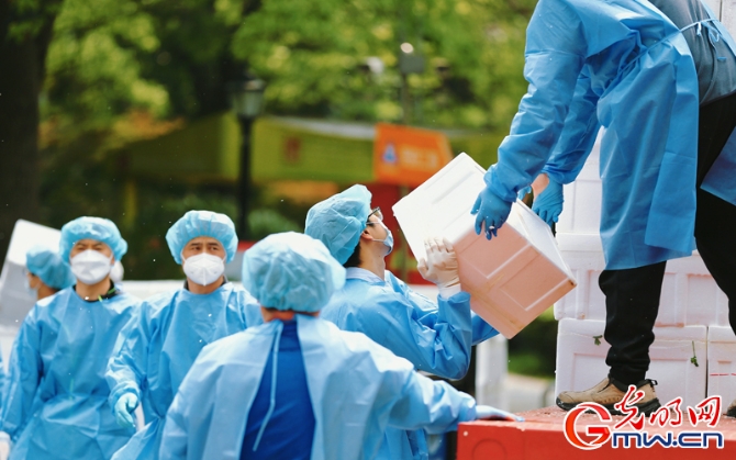 【组图】“守沪者联盟”丨上海:多措并举保障保供物资安全 【组图】“守沪者联盟”丨上海:多措并举保障保供物资安全